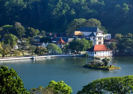 Temple of the Tooth, Kandy